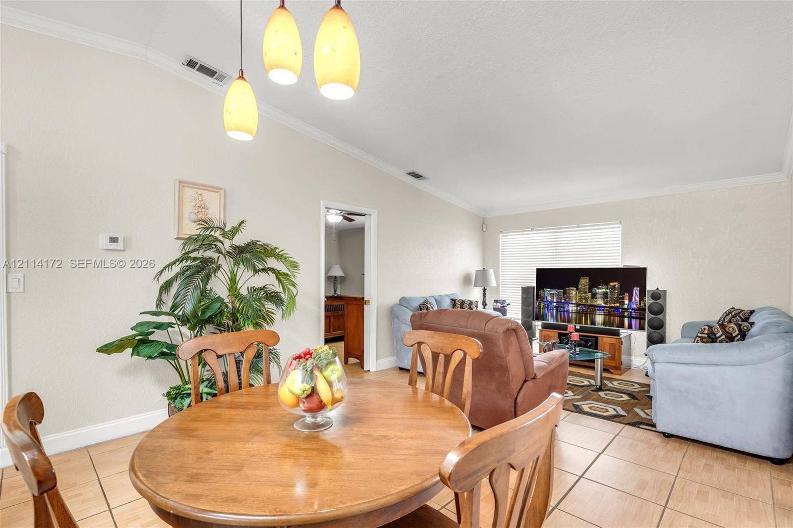 9421 S Meadows Circle, Miramar, FL 33025 Photo 8