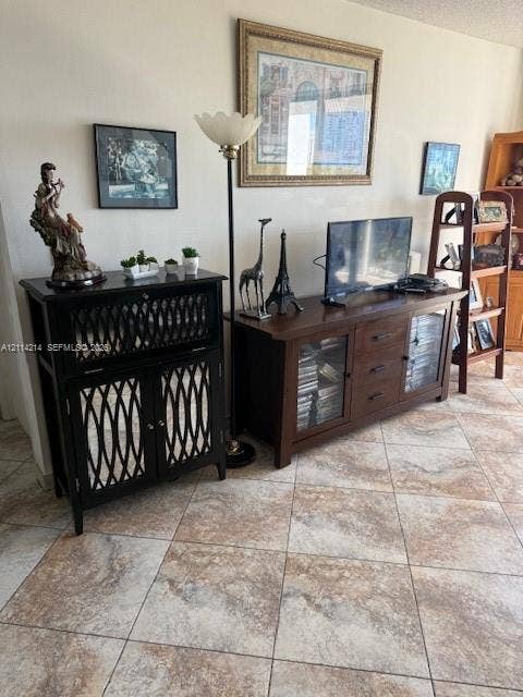 3701 N Country Club Drive, #706, Aventura, FL 33180 Large-format neutral stone tile flooring