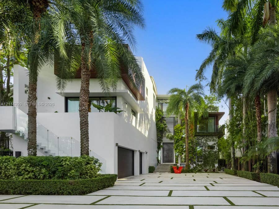 Property photo for 1374 S Venetian Way, Miami, FL