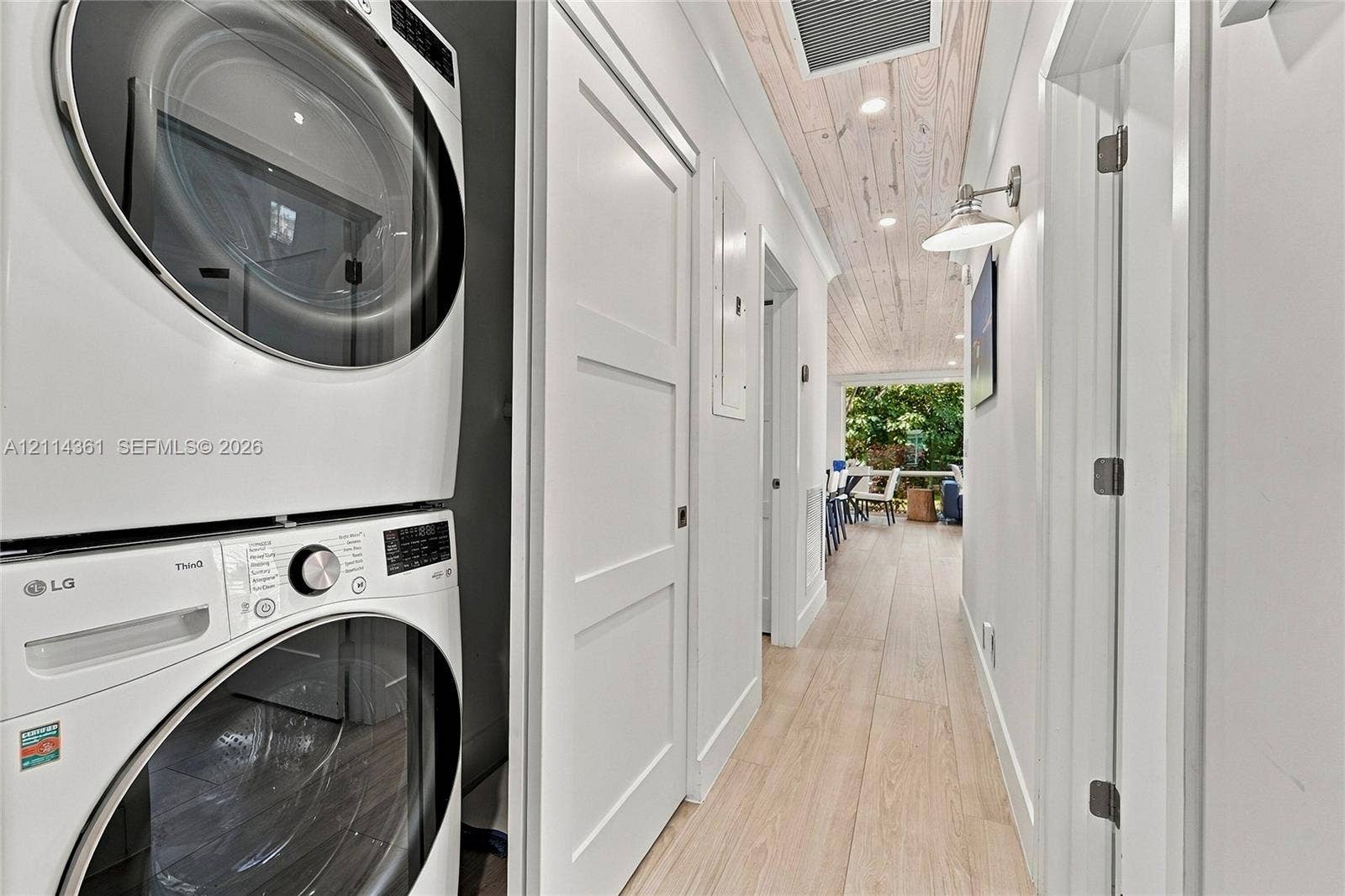 3211 SE 11th Street, #3E, Pompano Beach, FL 33062 Inside Laundry