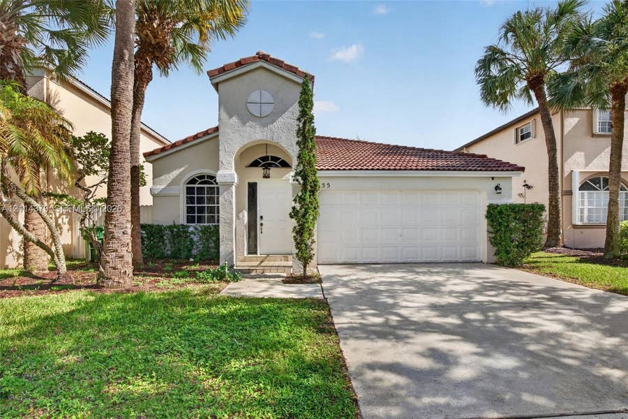 Property photo for 655 NW 159th Lane, Pembroke Pines, FL