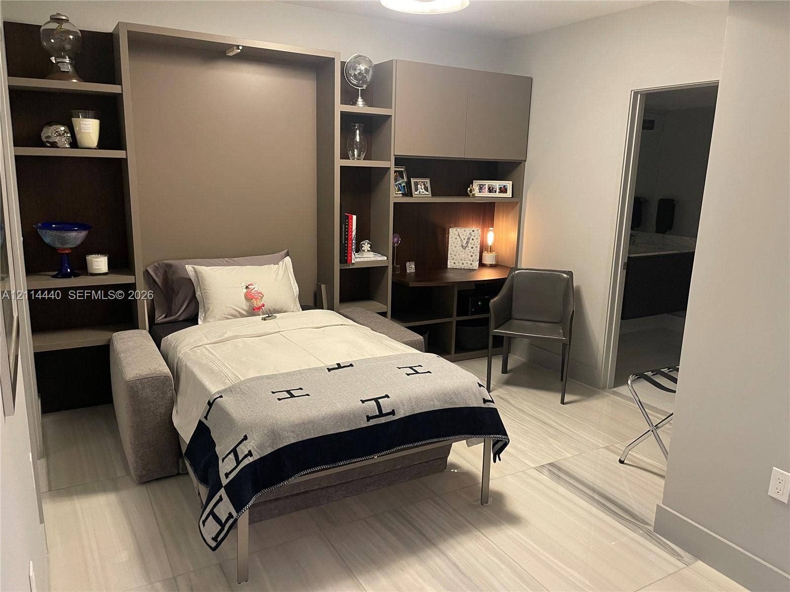 330 Sunny Isles Boulevard, #5-1506, Sunny Isles Beach, FL 33160 Murphy Bed Down