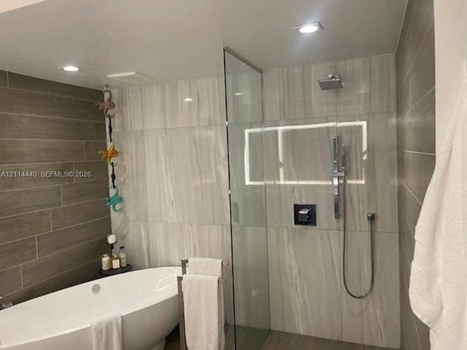 330 Sunny Isles Boulevard, #5-1506, Sunny Isles Beach, FL 33160 Master Bathroom