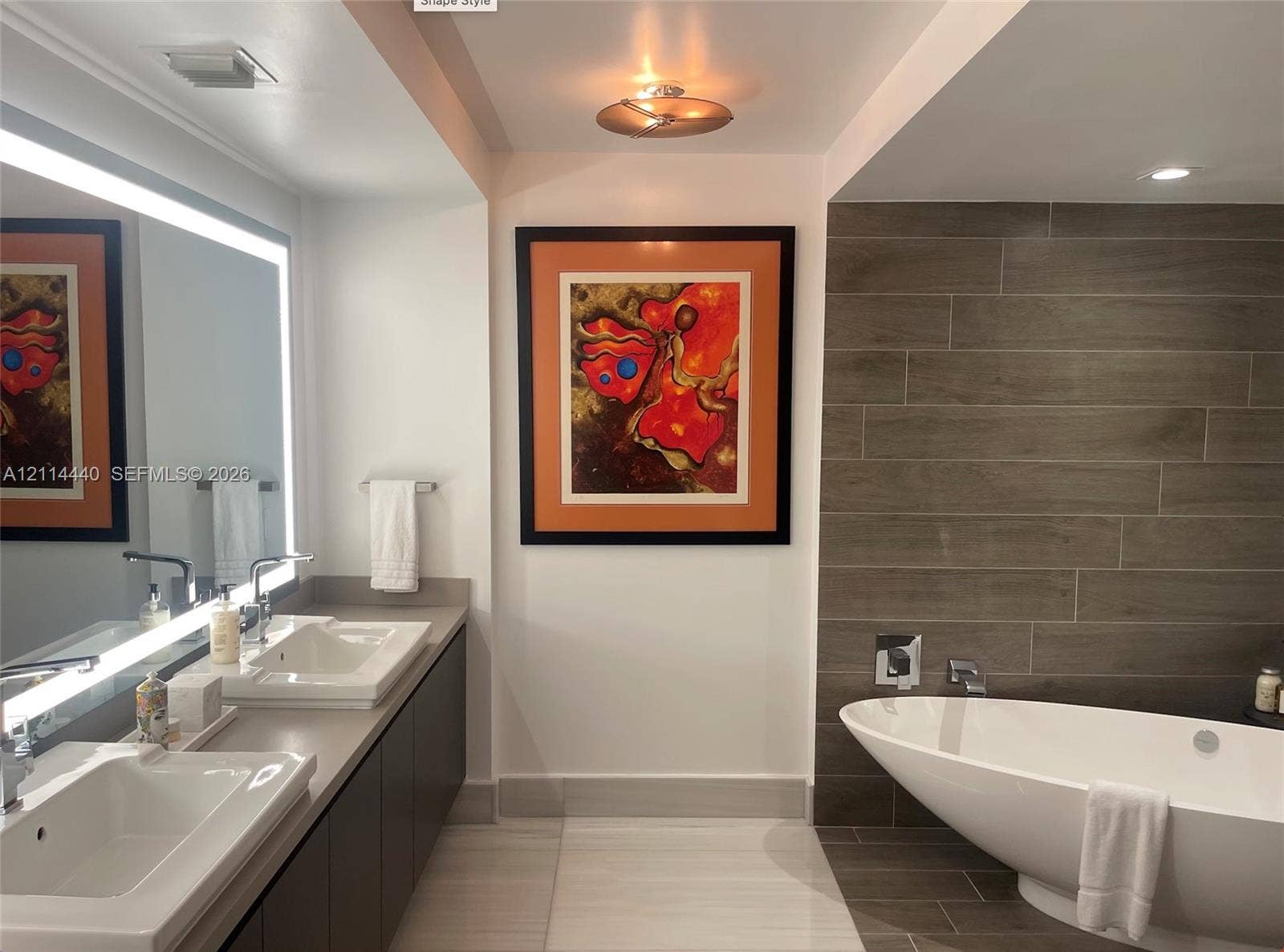 330 Sunny Isles Boulevard, #5-1506, Sunny Isles Beach, FL 33160 Master Bathroom