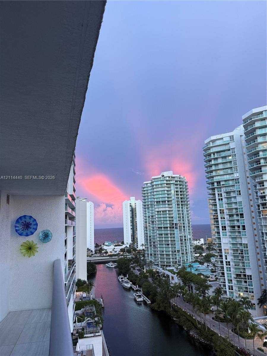 330 Sunny Isles Boulevard, #5-1506, Sunny Isles Beach, FL 33160 Photo 5