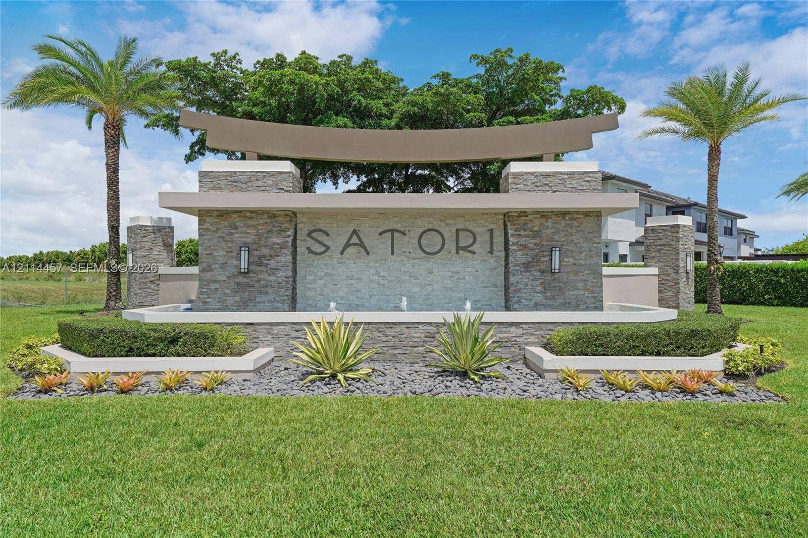 15922 NW 91st Court, Miami Lakes, FL 33018 Photo 2