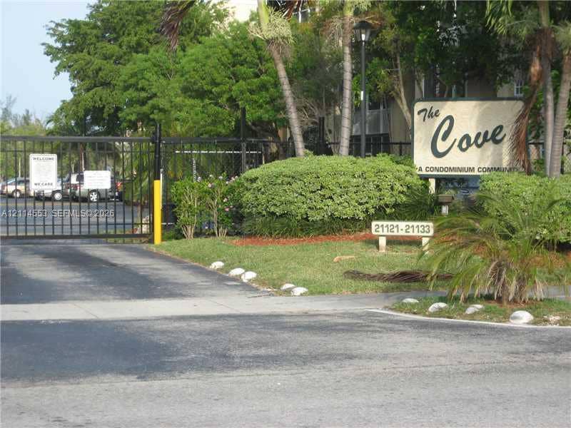 21121 SW 85 Avenue, #317, Miami, Miami, FL 33189 Exterior Front