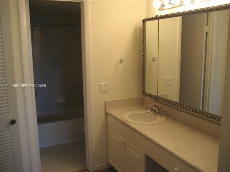 21121 SW 85 Avenue, #317, Miami, Miami, FL 33189 Bath/Spa Master