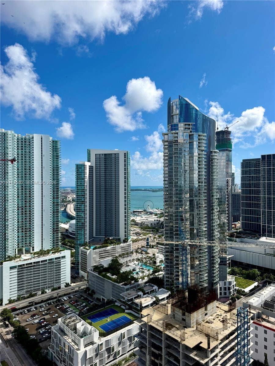 20 NE 11, #4109, Miami, FL 33132 Elevated urban landscape featuring high-rise architecture, deep water access, and open horizon