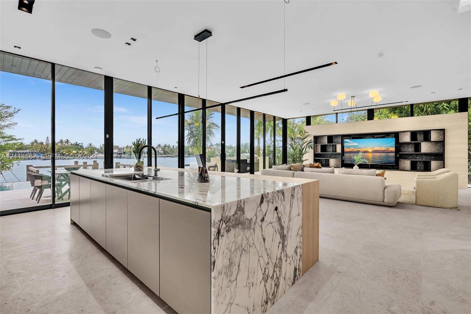535 N Shore Drive, Miami Beach, Miami Beach, FL 33141 Photo 22