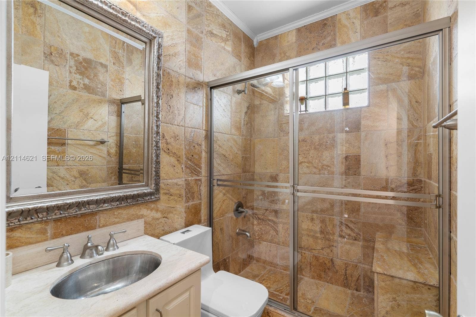8978 NW 152nd Lane, #8978, Miami Lakes, Miami Lakes, FL 33018 Second bathroom