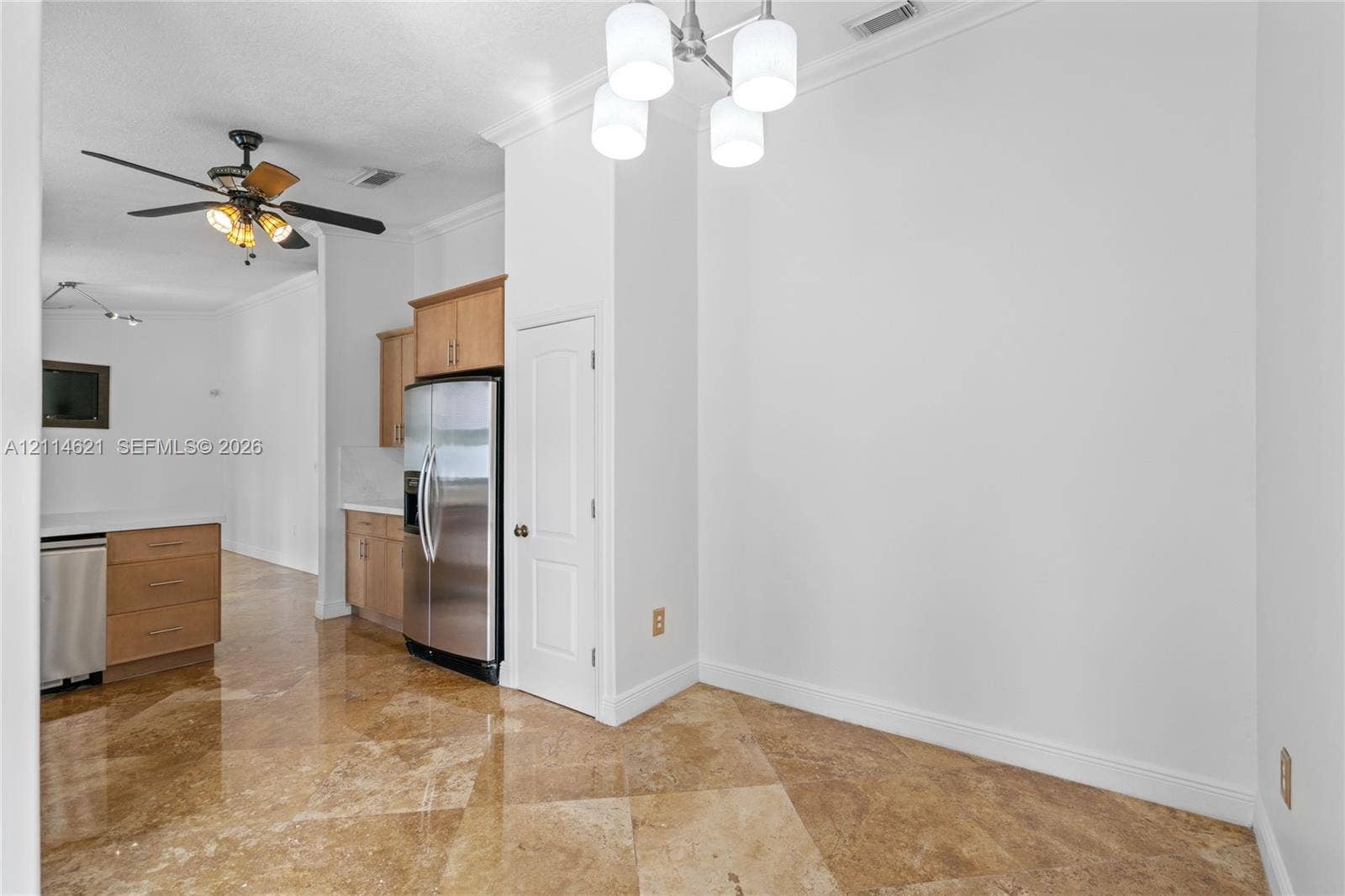 8978 NW 152nd Lane, #8978, Miami Lakes, Miami Lakes, FL 33018 Breakfast area