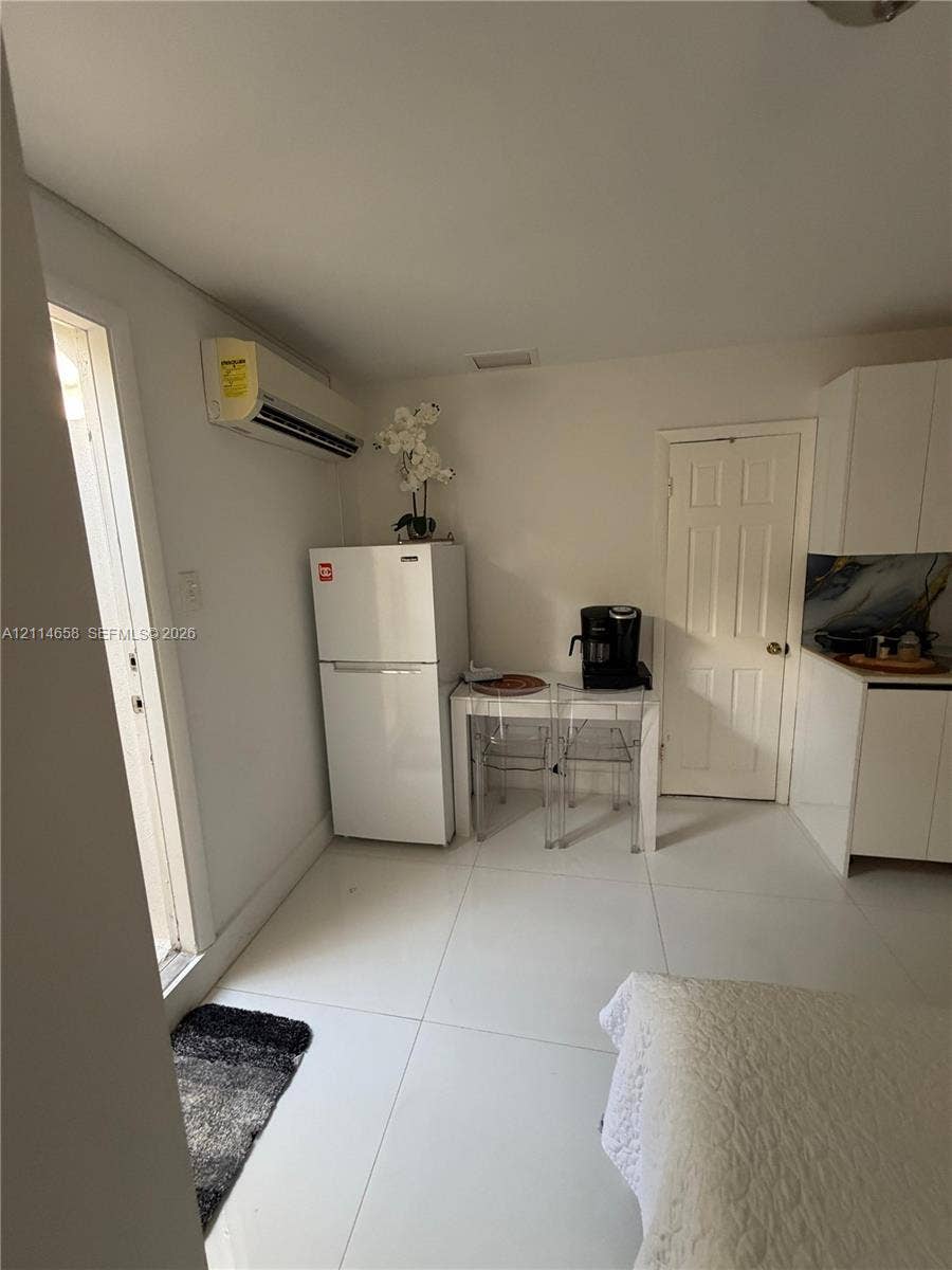 45 SW 28th Road, #B, Miami, Miami, FL 33129 Photo 7