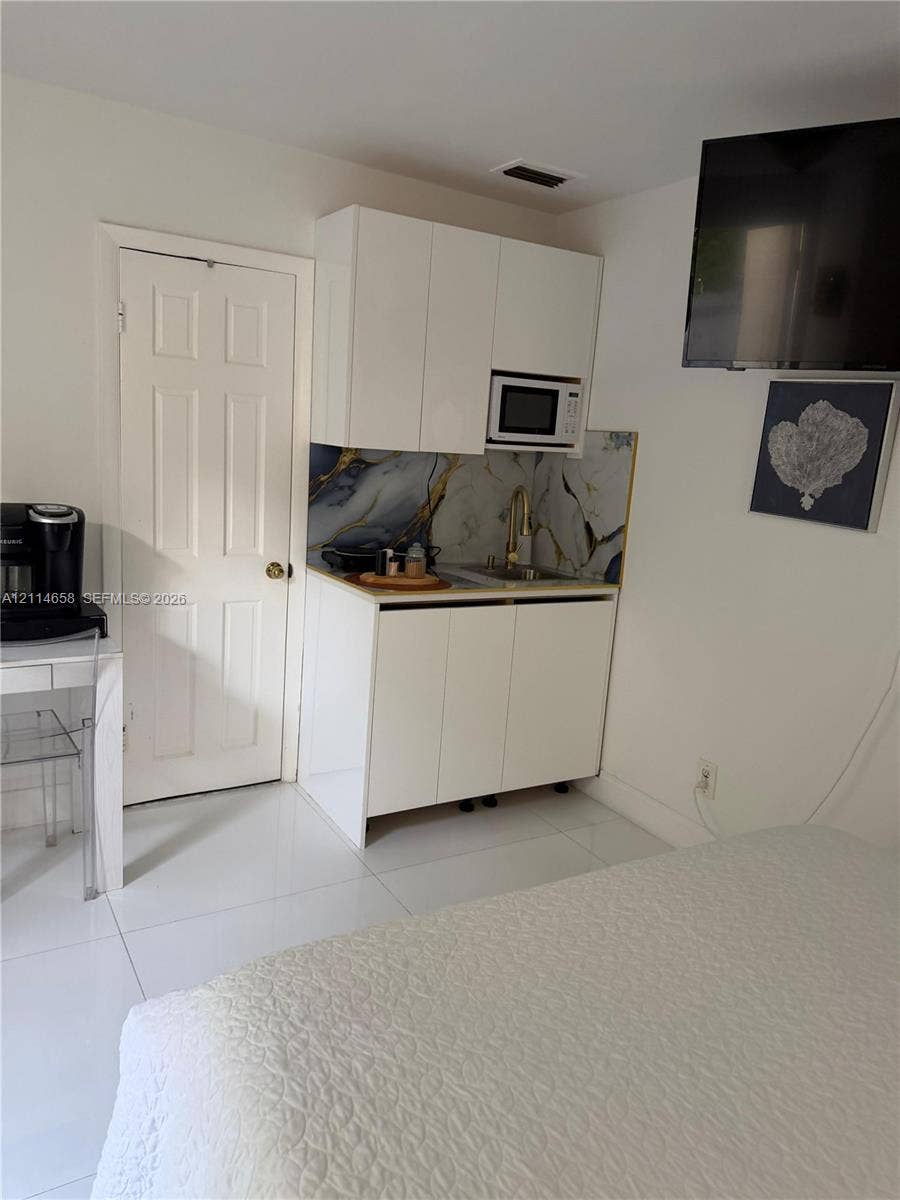 45 SW 28th Road, #B, Miami, Miami, FL 33129 Photo 14