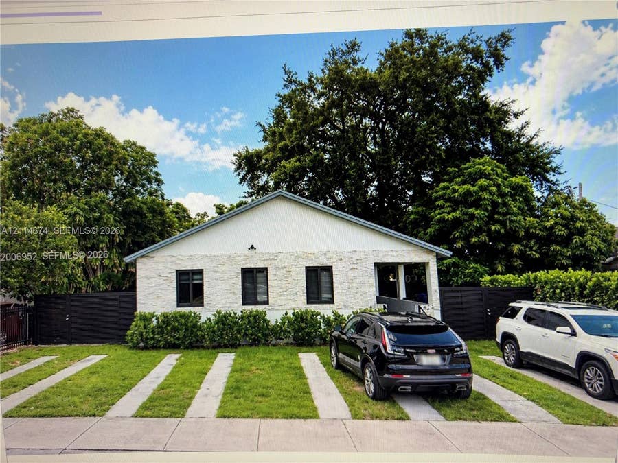 Property photo for 423 NW 32nd Place, Miami, FL