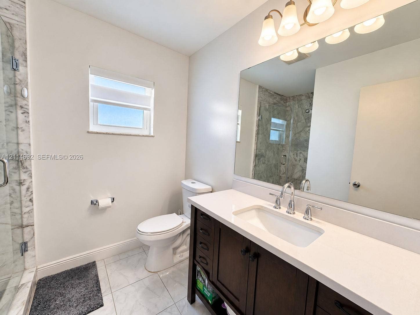 5300 Washington Street, #V407, Hollywood, FL 33021 Secondary Bathroom