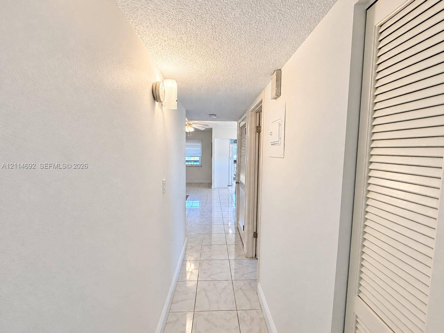 5300 Washington Street, #V407, Hollywood, FL 33021 Interior hallway