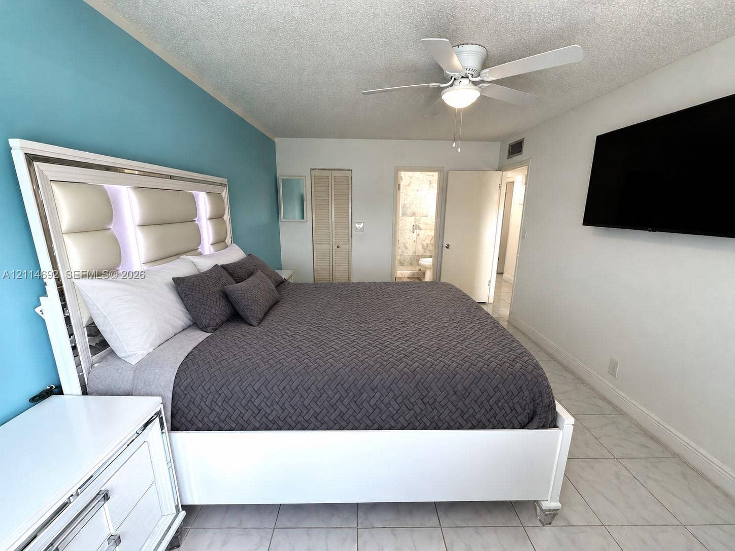 5300 Washington Street, #V407, Hollywood, FL 33021 Master Bedroom