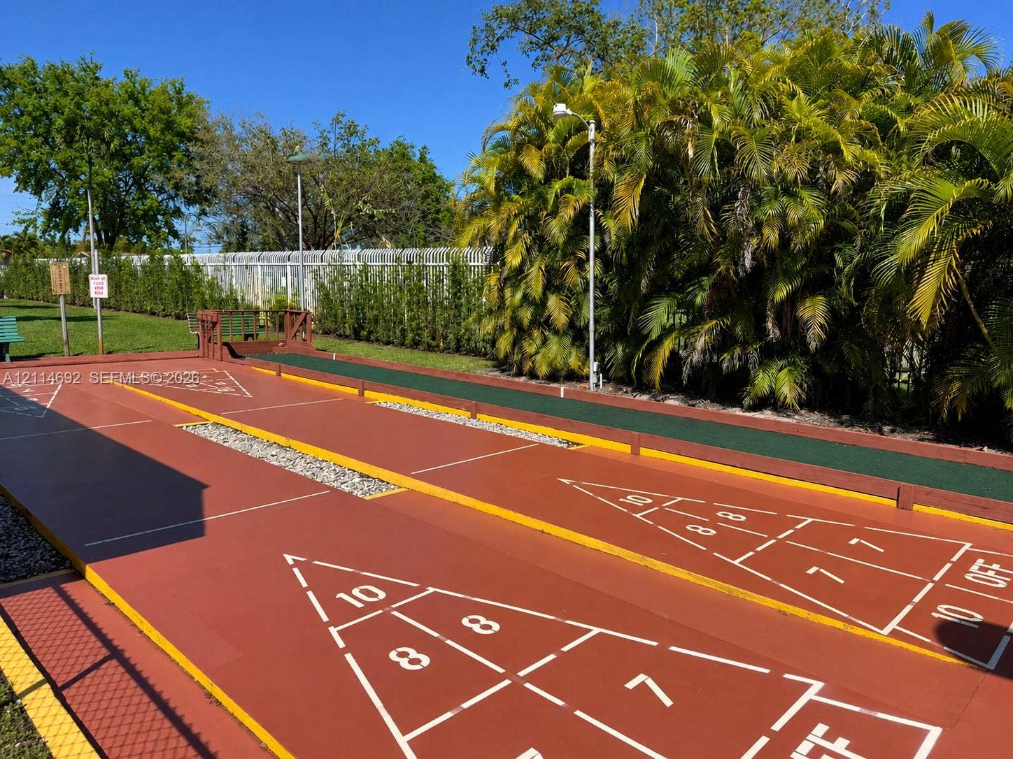5300 Washington Street, #V407, Hollywood, FL 33021 Social areas