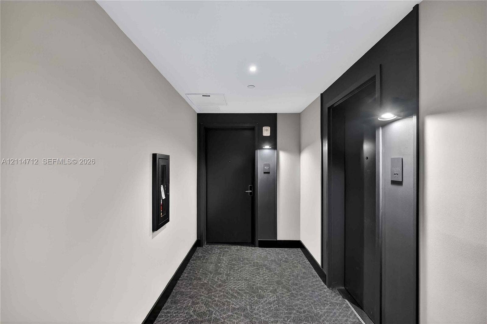 121 NE 5th Street, #901A, Miami, FL 33132 Photo 2
