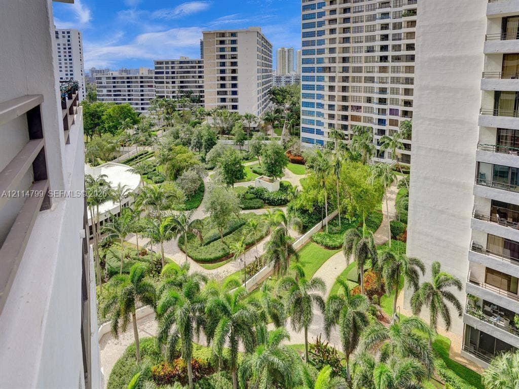 2500 Parkview Drive, #811, Hallandale Beach, Hallandale Beach, FL 33009 Photo 17