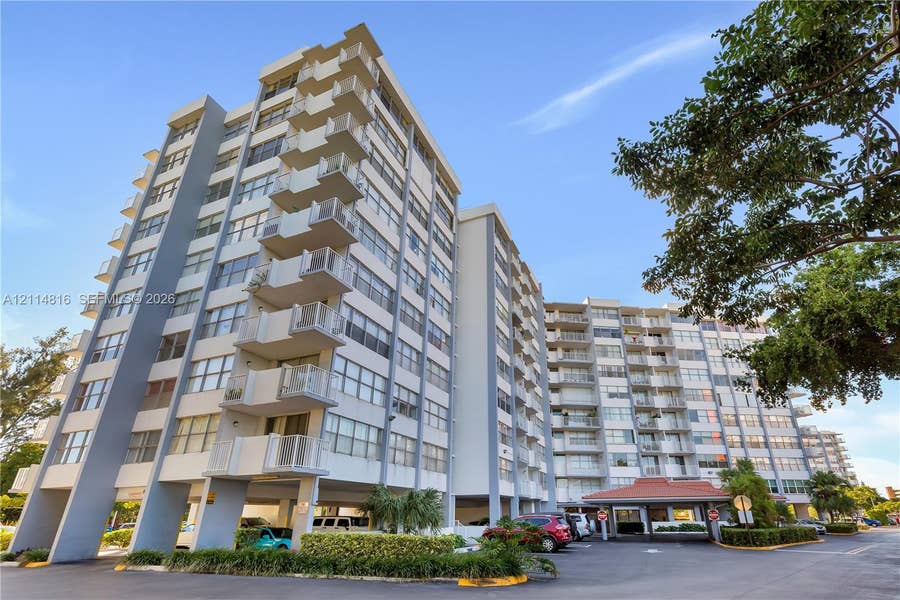Property photo for 1300 NE Miami Gardens Drive, #1004E, Miami, FL