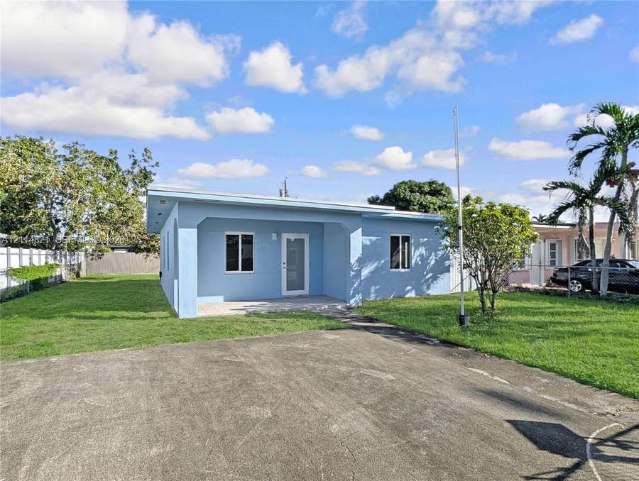 Property photo for 333 W 36th Terrace, Hialeah, FL