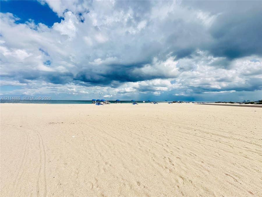 Property photo for 2424 SE 17th Street, #B307, Fort Lauderdale, FL