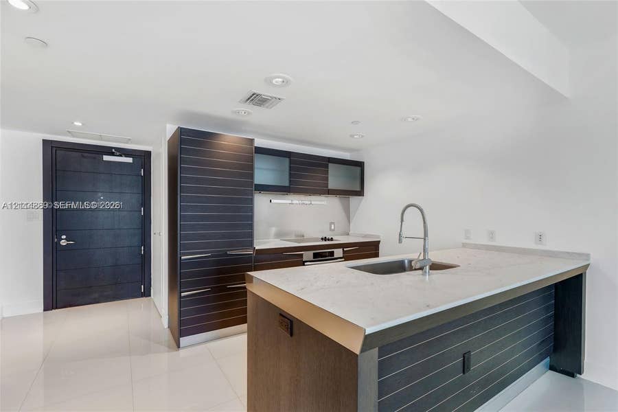 Property photo for 200 Biscayne Boulevard Way, #4313, Miami, FL