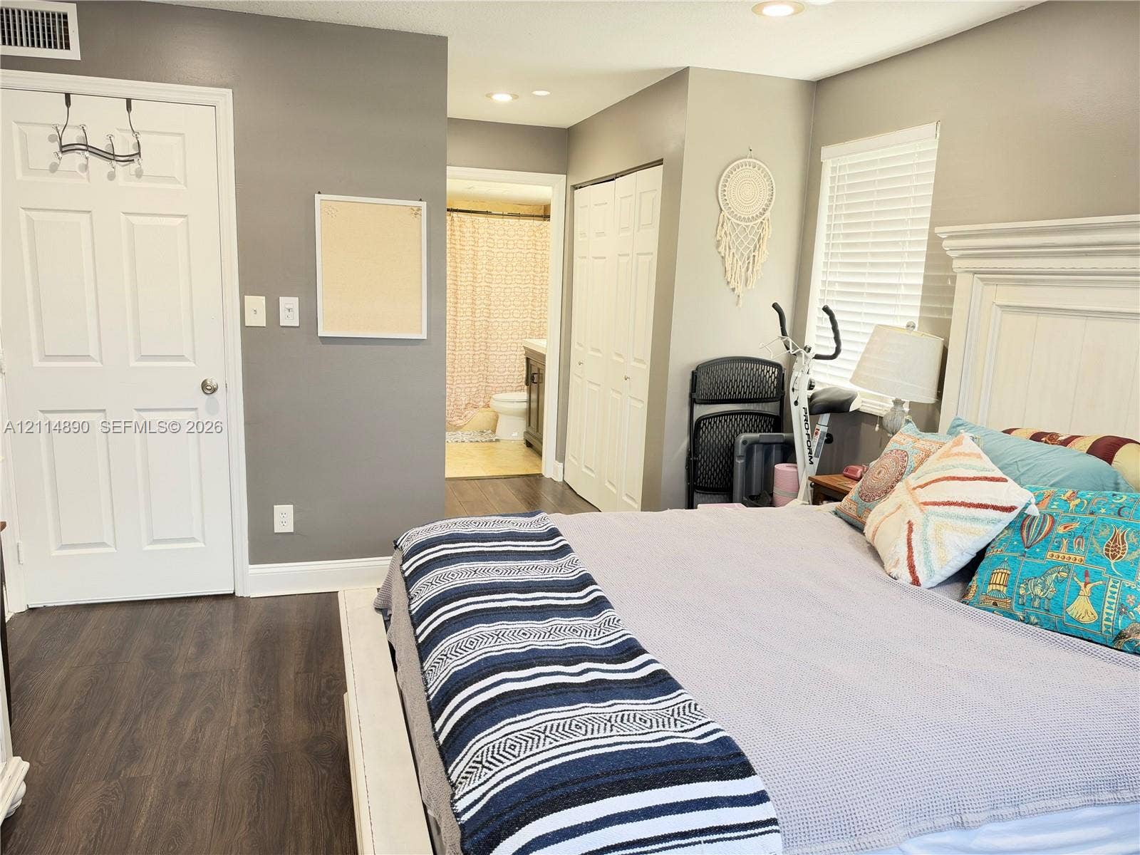 610 S Park Road, #28-1, Hollywood, FL 33021 Wood-finish flooring, recessed lighting, and double-panel doors
