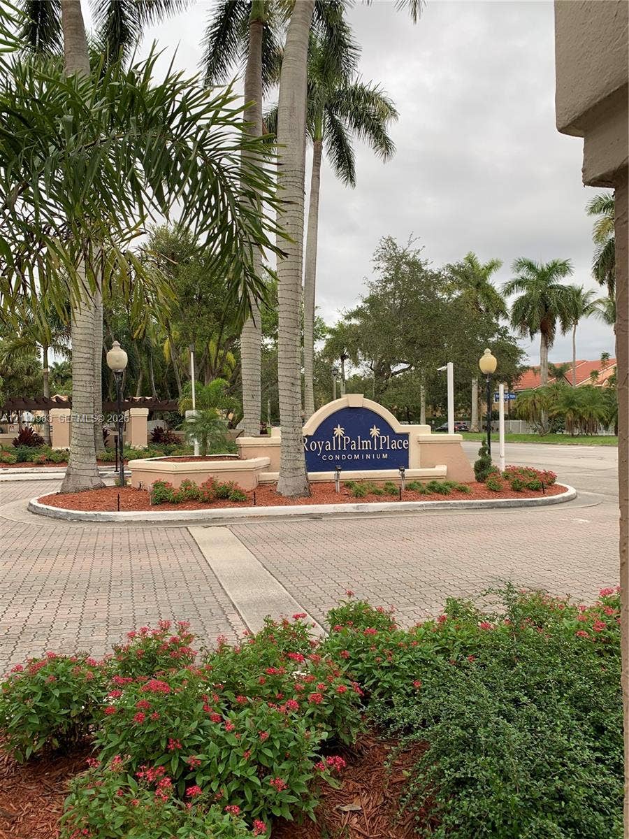 Miami, Miami, FL 33196 Photo 2