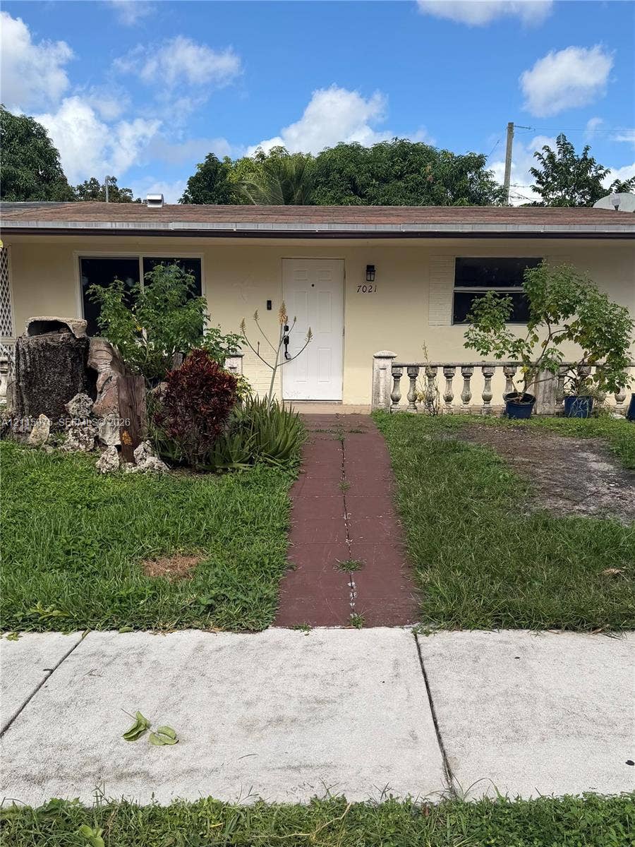 Property photo for 7021 SW 19th Manor, North Lauderdale, FL