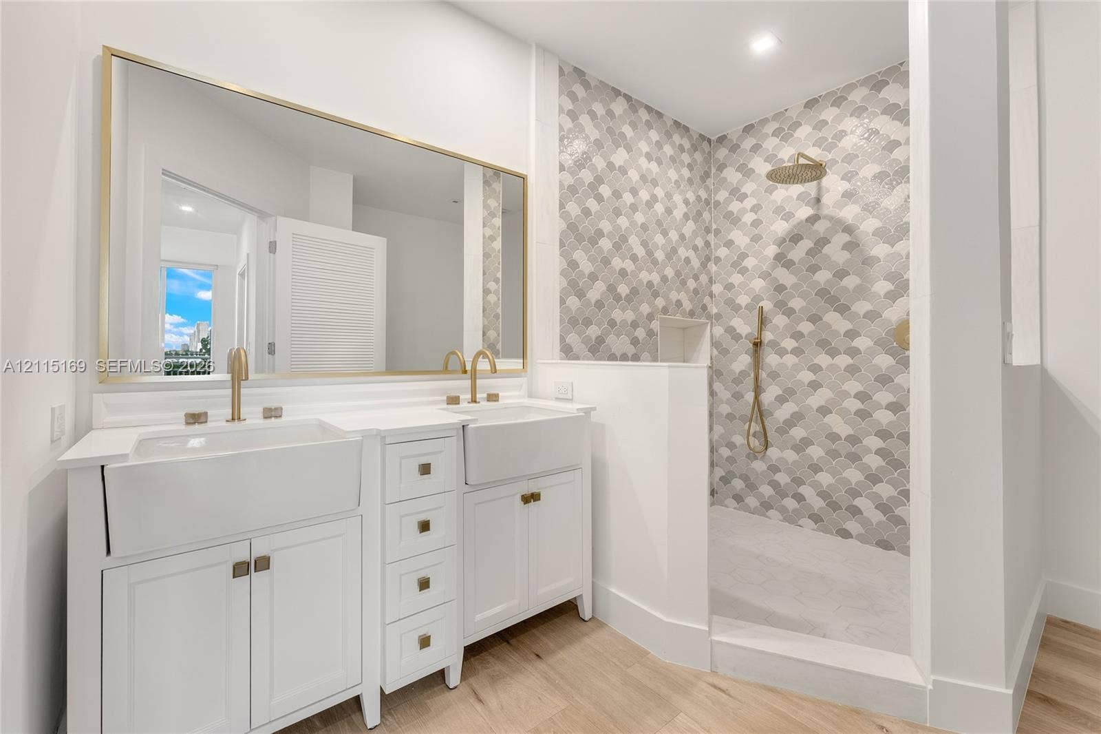848 Brickell Key Drive, #204, Miami, FL 33131 Photo 36