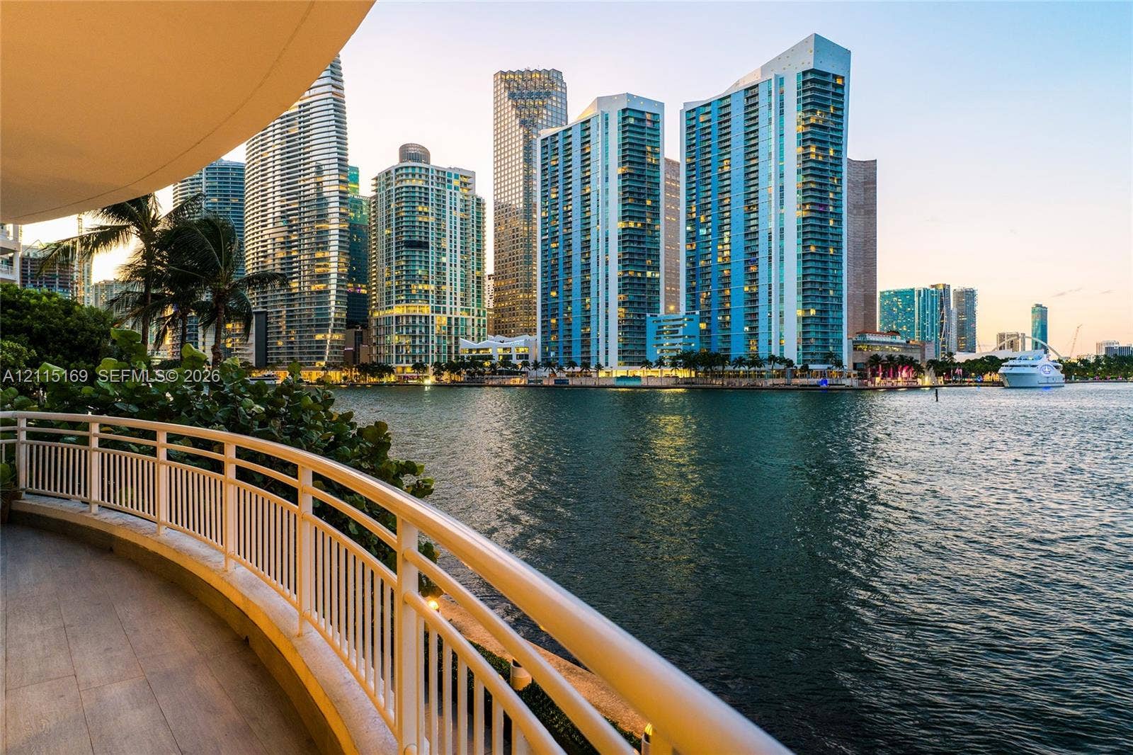 848 Brickell Key Drive, #204, Miami, FL 33131 Photo 10