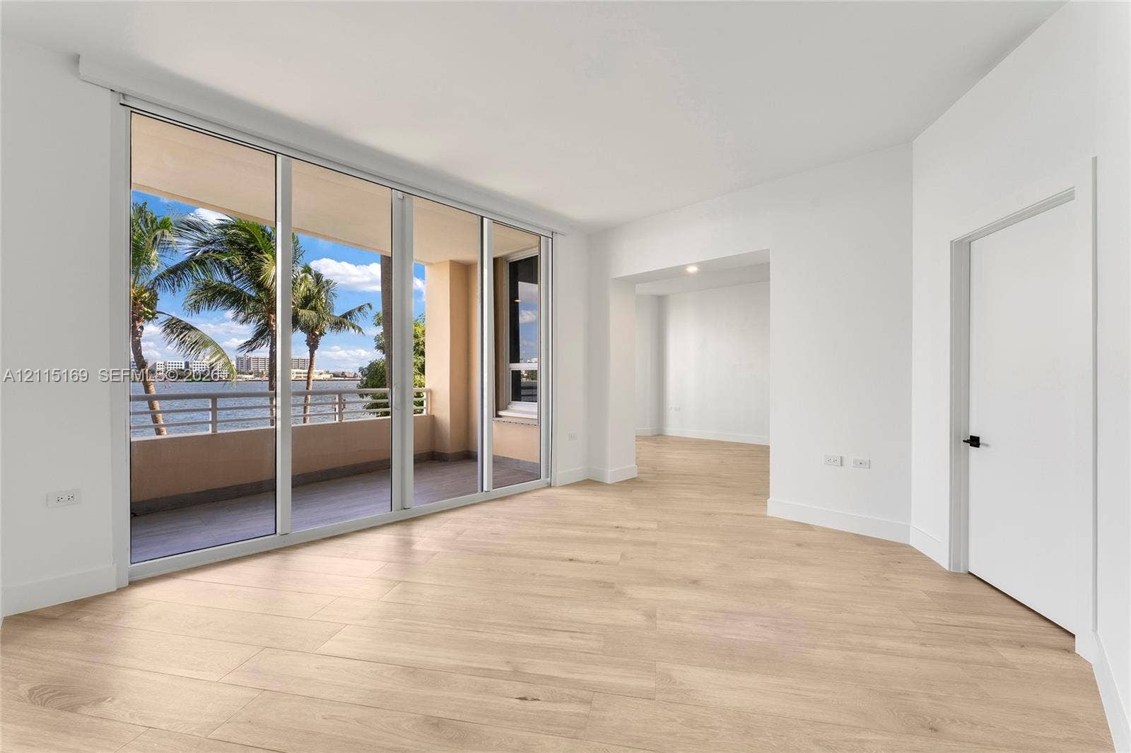 848 Brickell Key Drive, #204, Miami, FL 33131 Photo 24