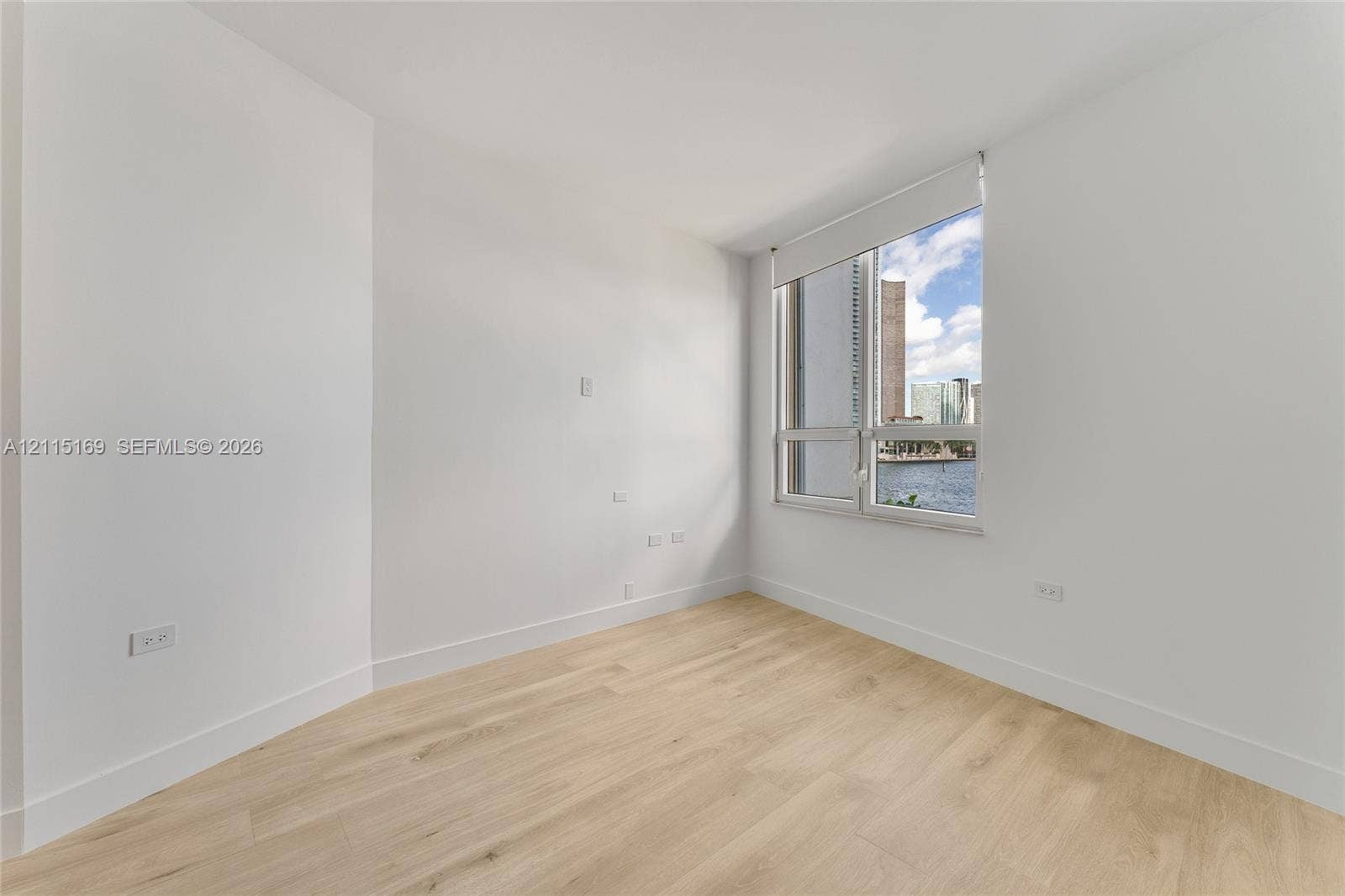 848 Brickell Key Drive, #204, Miami, FL 33131 Photo 38
