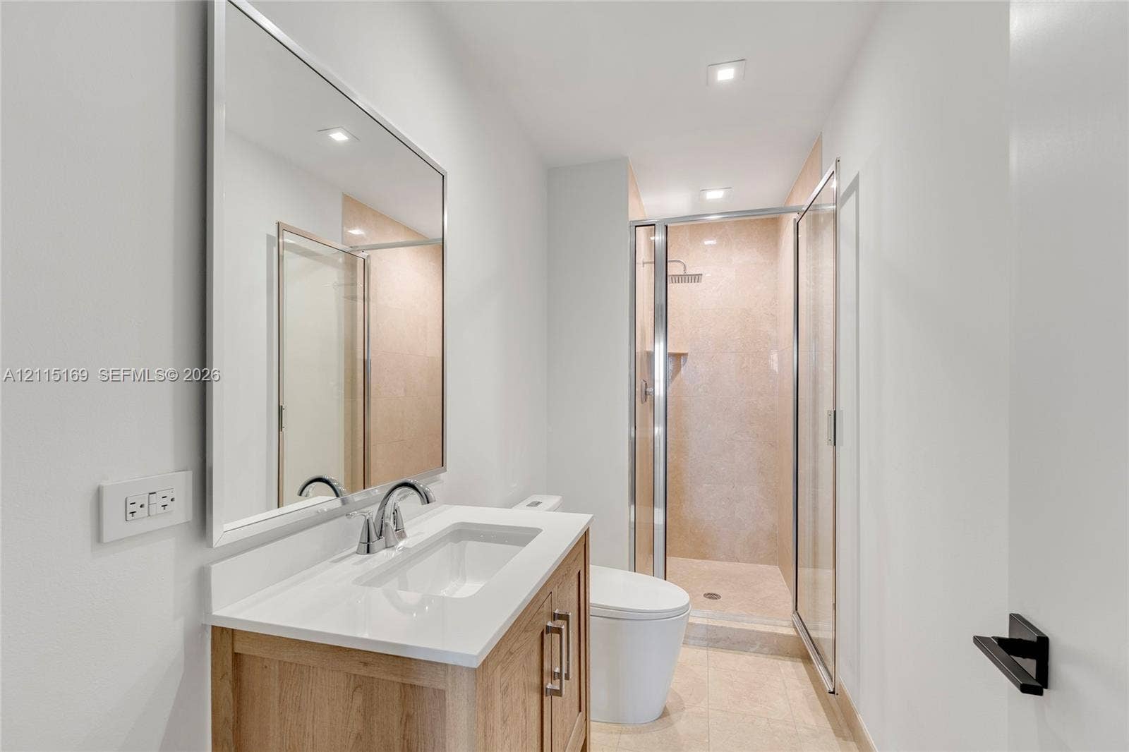 848 Brickell Key Drive, #204, Miami, FL 33131 Photo 42