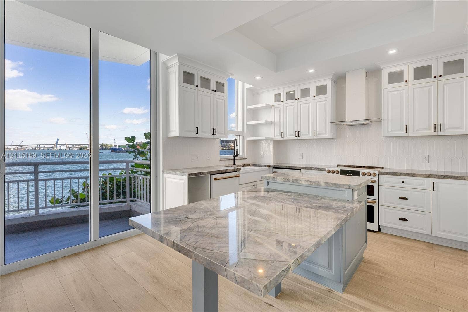 848 Brickell Key Drive, #204, Miami, FL 33131 Photo 16