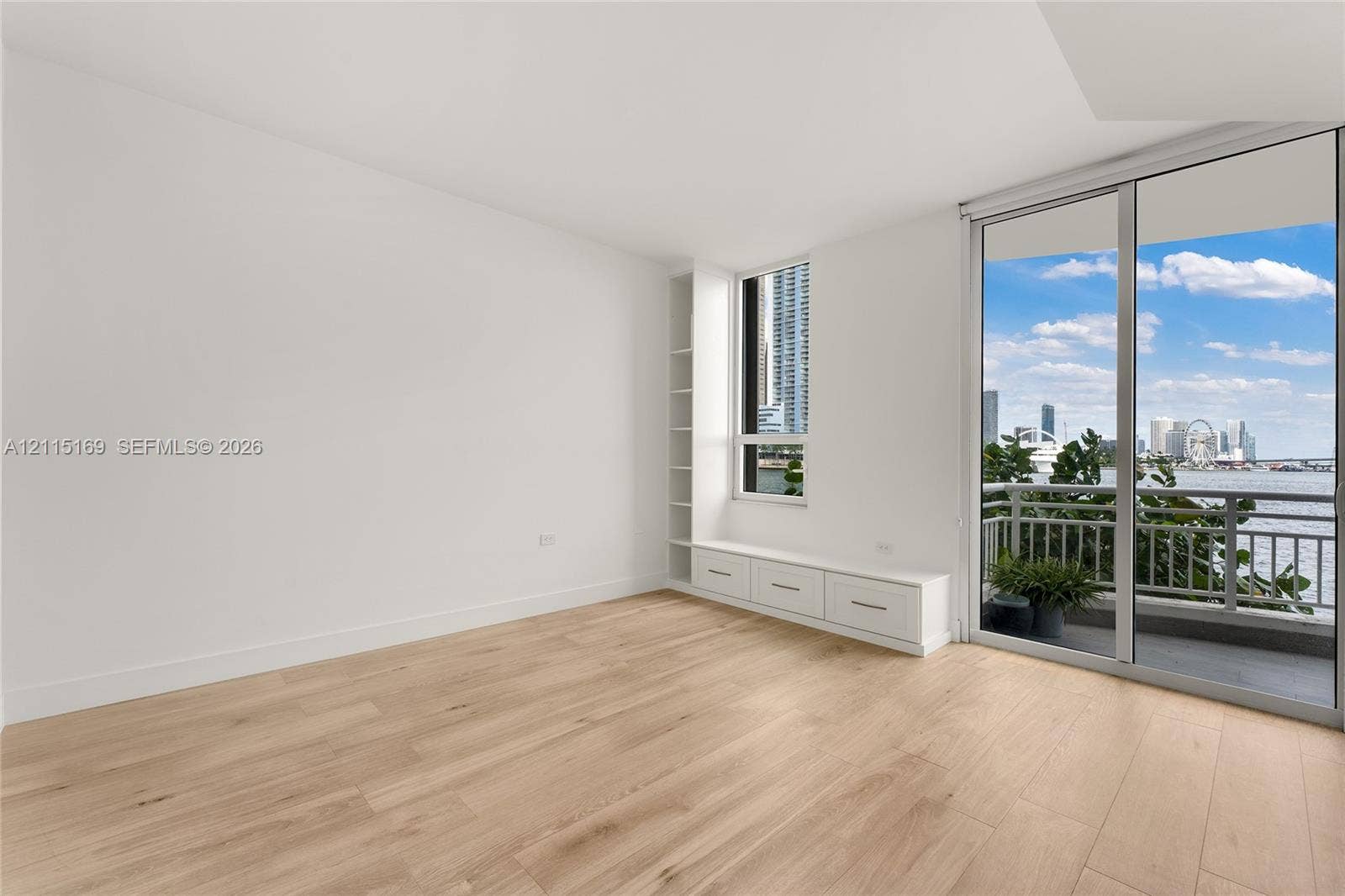 848 Brickell Key Drive, #204, Miami, FL 33131 Photo 34