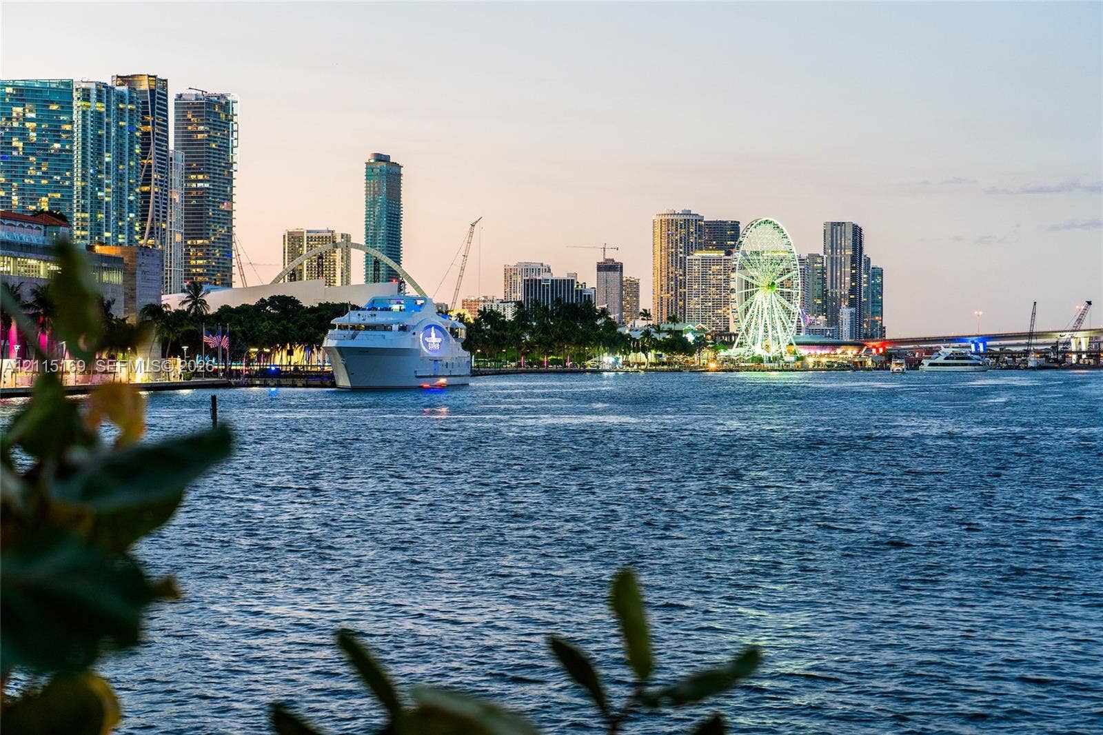 848 Brickell Key Drive, #204, Miami, FL 33131 Photo 14