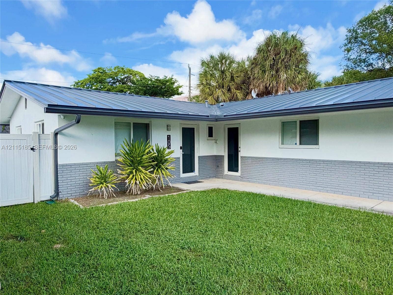 105-107 NE 30th Court, Wilton Manors, FL 33334 Photo 4