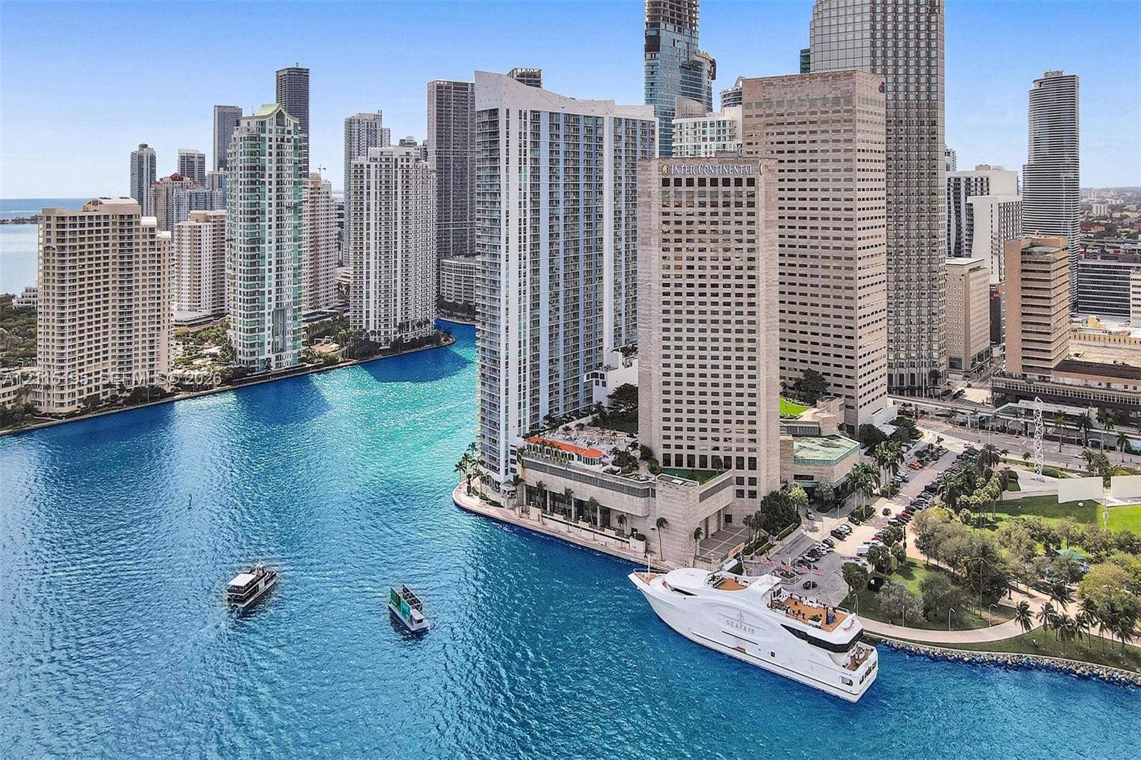335 S Biscayne Boulevard, #2501, Miami, Miami, FL 33131 Photo 37