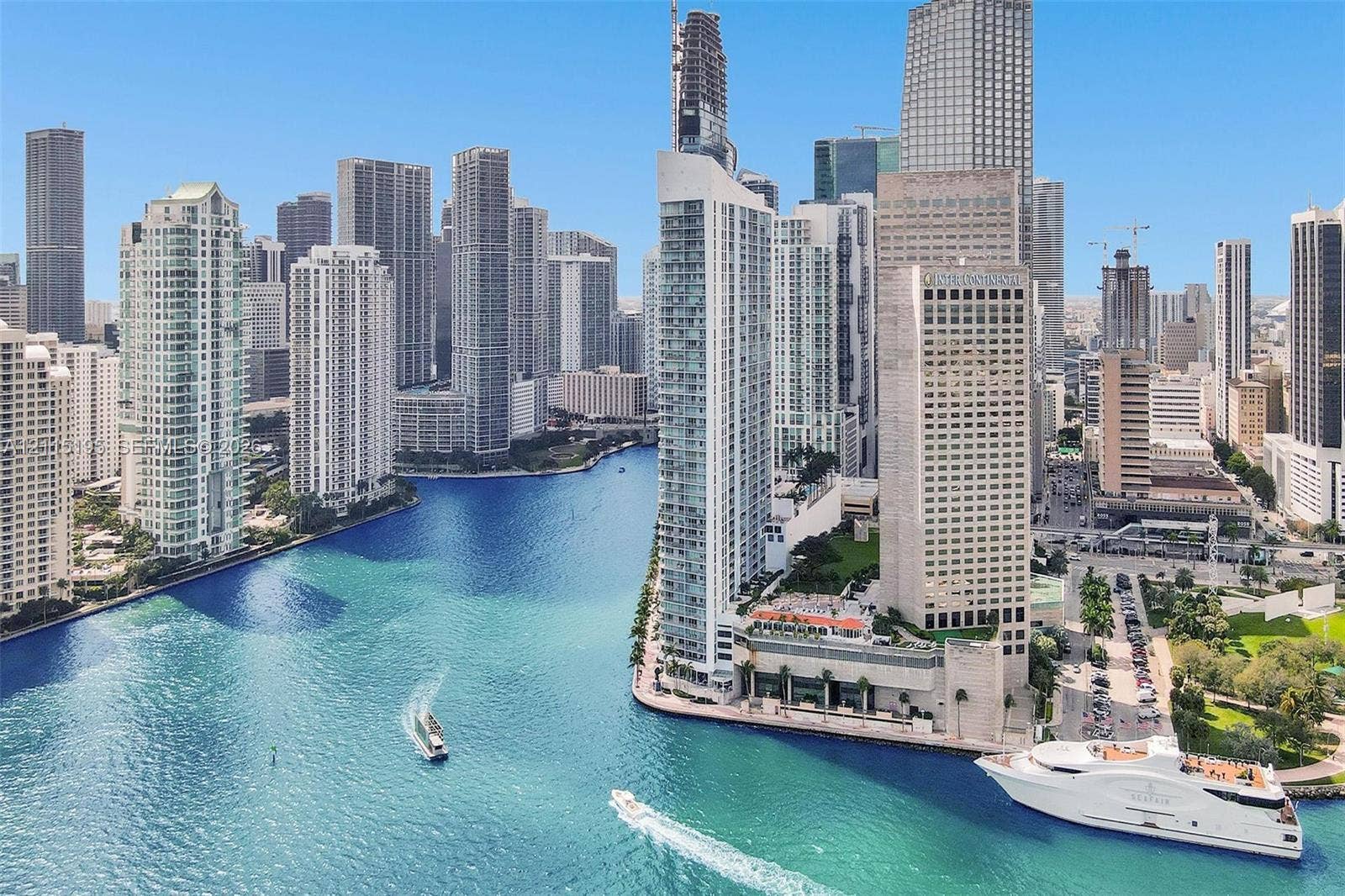 335 S Biscayne Boulevard, #2501, Miami, Miami, FL 33131 Photo 32