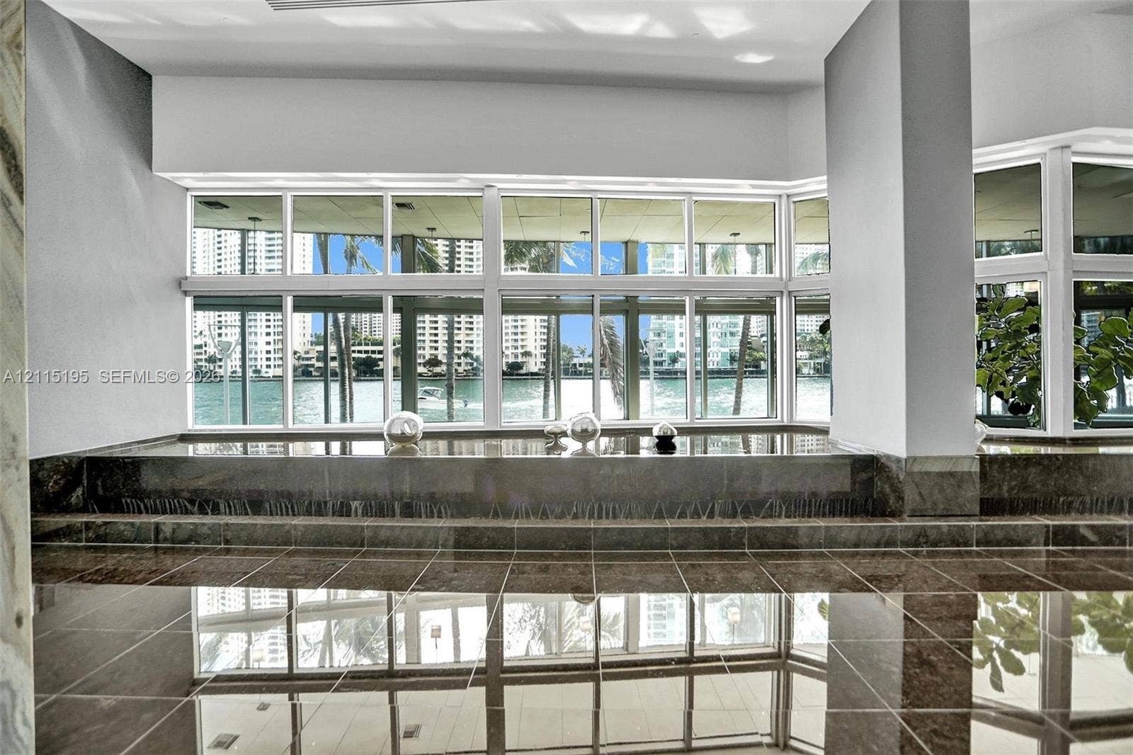 335 S Biscayne Boulevard, #2501, Miami, Miami, FL 33131 Photo 25
