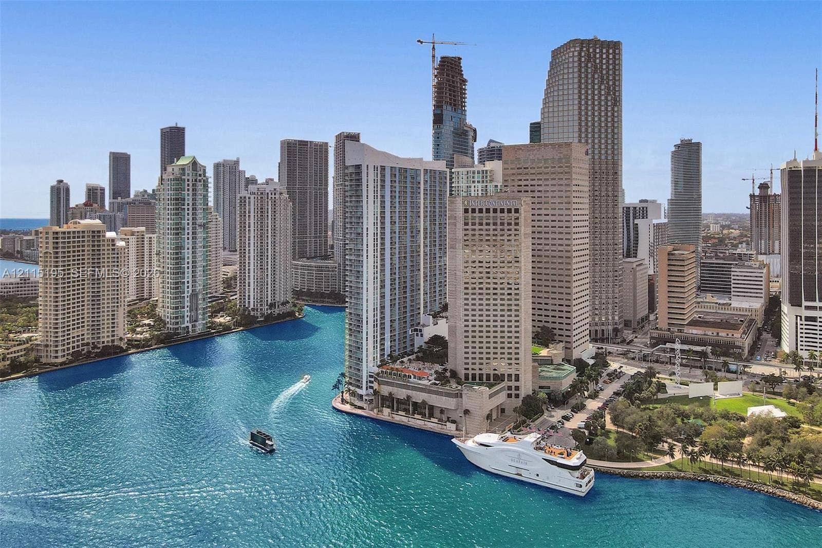 335 S Biscayne Boulevard, #2501, Miami, Miami, FL 33131 Photo 34
