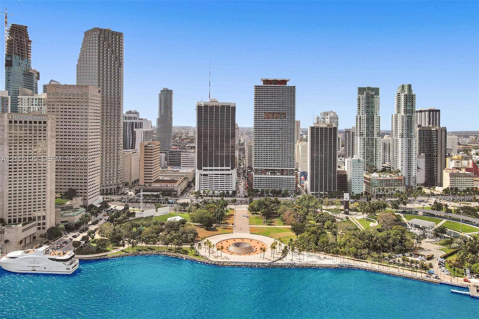 335 S Biscayne Boulevard, #2501, Miami, Miami, FL 33131 Photo 35