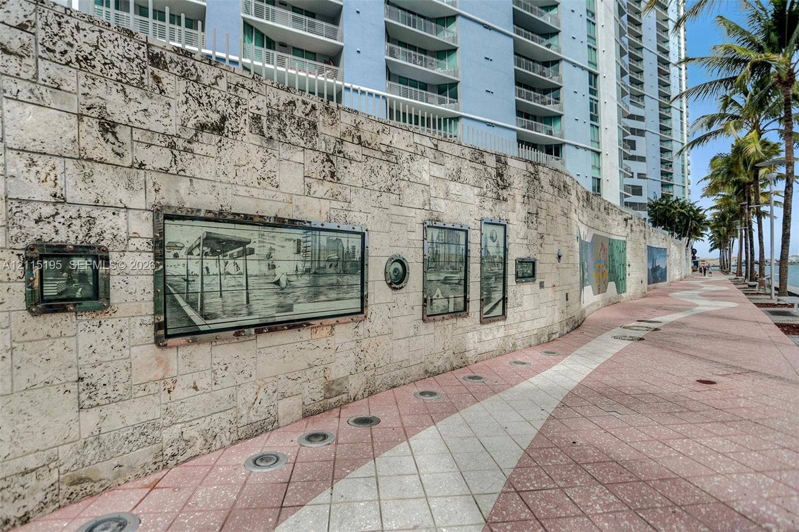 335 S Biscayne Boulevard, #2501, Miami, Miami, FL 33131 Photo 11