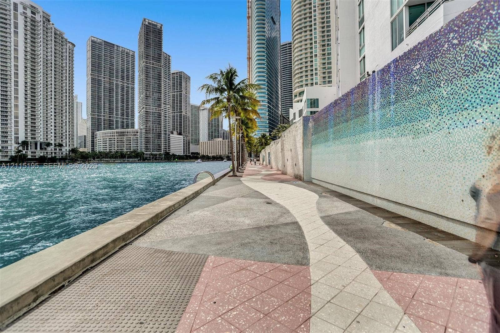 335 S Biscayne Boulevard, #2501, Miami, Miami, FL 33131 Photo 7