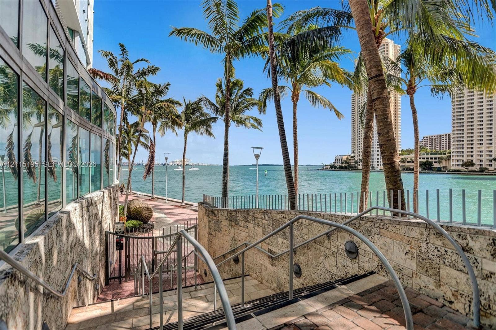 335 S Biscayne Boulevard, #2501, Miami, Miami, FL 33131 Photo 28