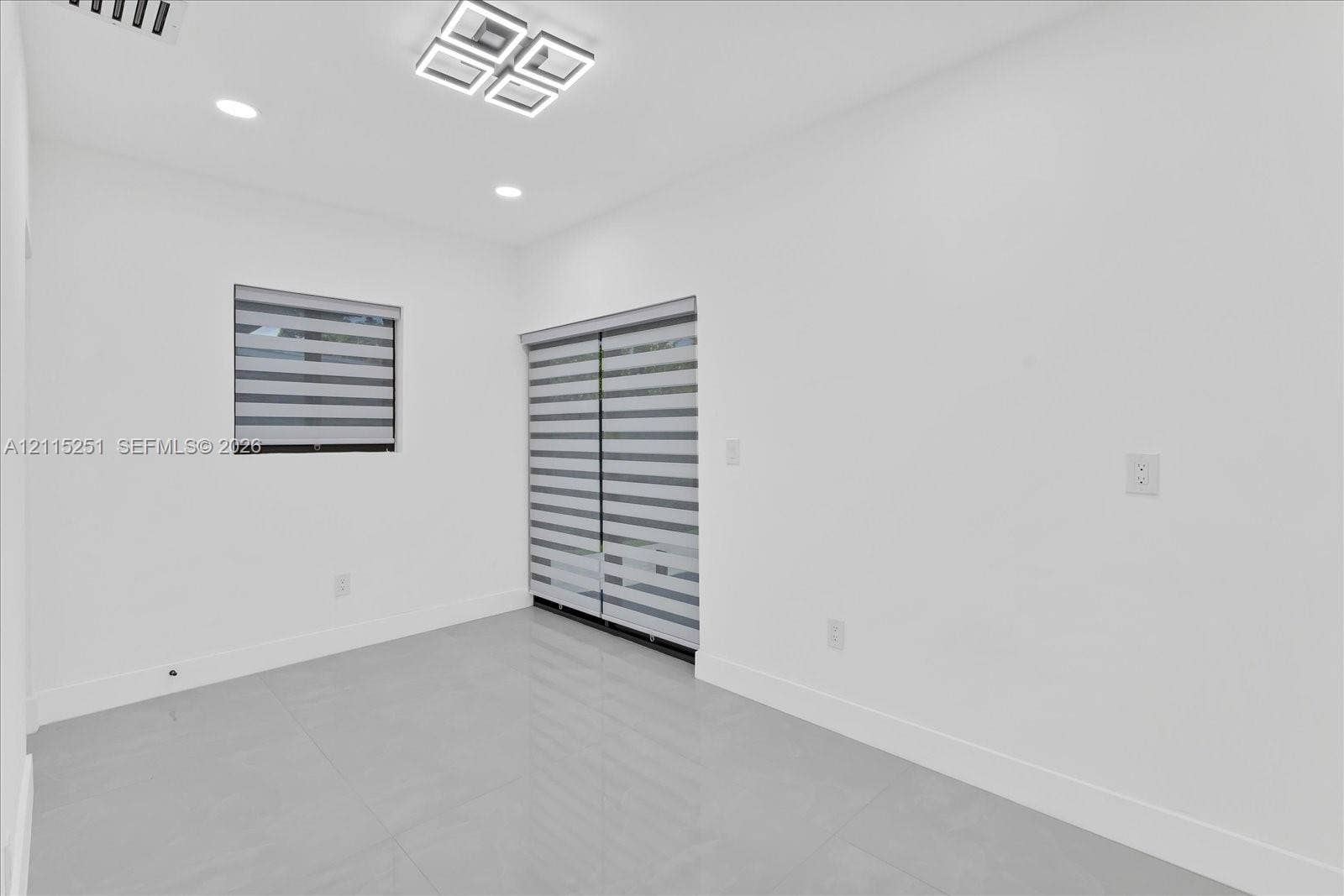 19511 NE 18th Place, Miami, FL 33179 Photo 24